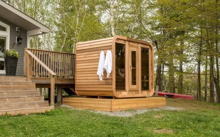 Sauna extérieur tonneau cèdre rouge du Canada