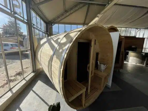 Sauna extérieur Pod en cèdre blanc modele d'occasion