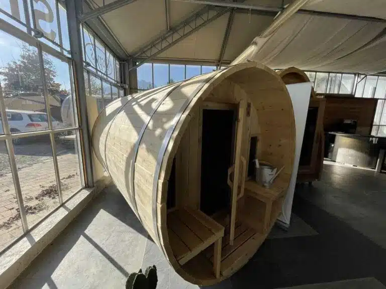 Sauna extérieur Pod en cèdre blanc modele d'occasion