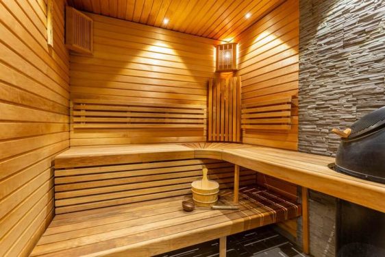 entretien sauna intérieur traitement du bois