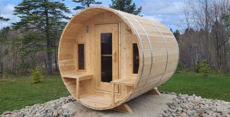 sauna exterieur cedre blanc avec porche